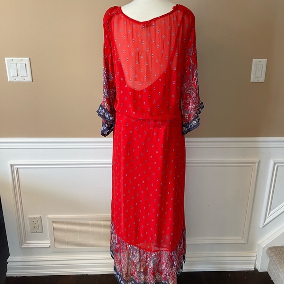 Beautiful Red Dress - Picture 5 of 16